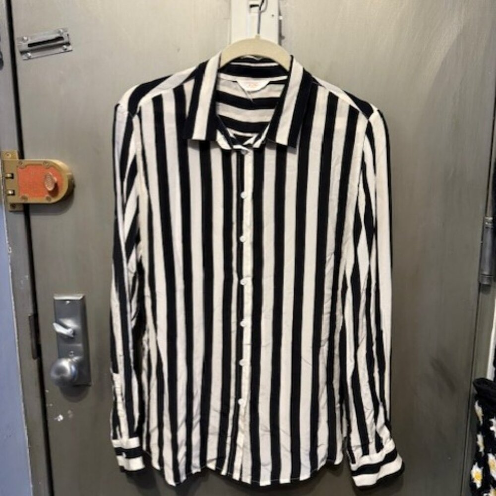 Silk blend Black & White Stripe button front blouse - Picture 3 of 16